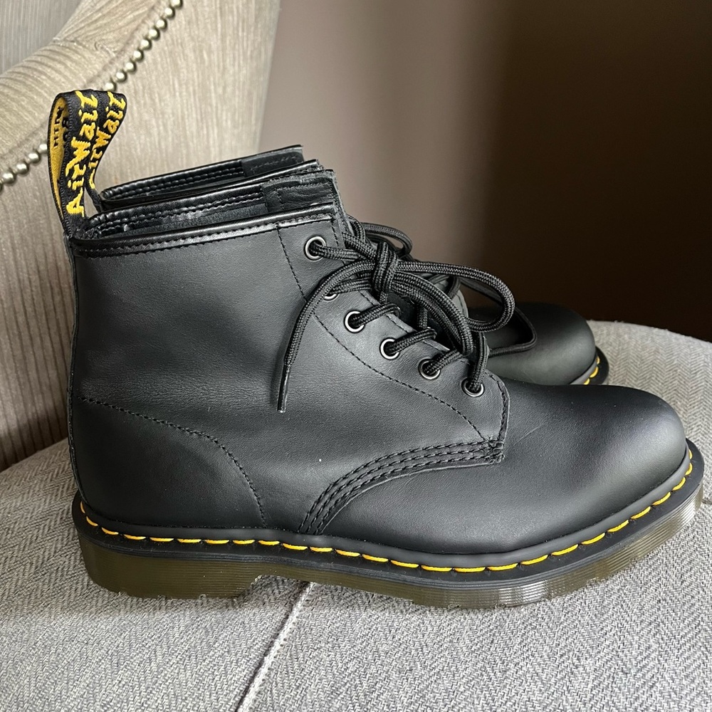 101 LEATHER ANKLE BOOTS
